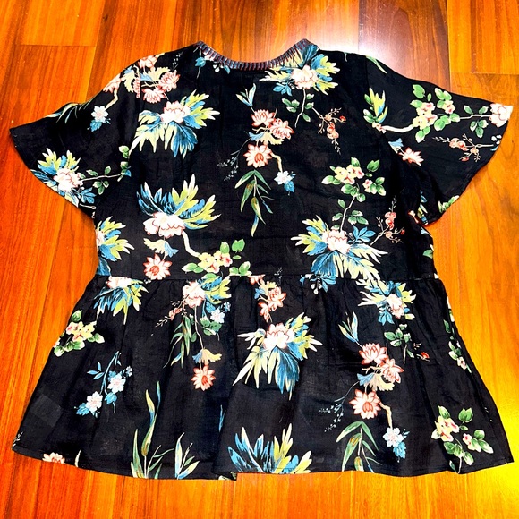 JOHNNY WAS Floral Design Top NOT FOR SALE - Picture 3 of 7